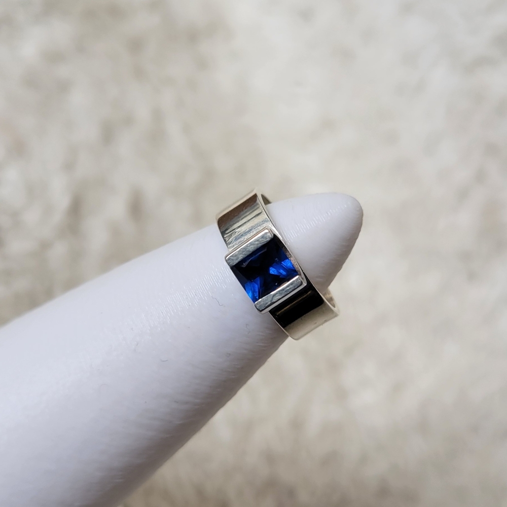 Genuine Blue Sapphire Modernist Sterling 925 Stamped Signet Statement Ring NWOT